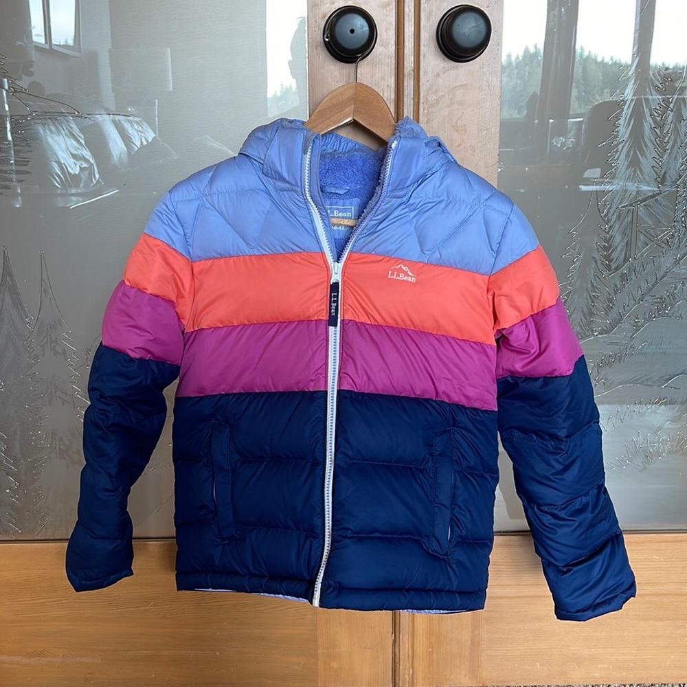 Girls LL Bean puffer jacket. Size M. 8-10.